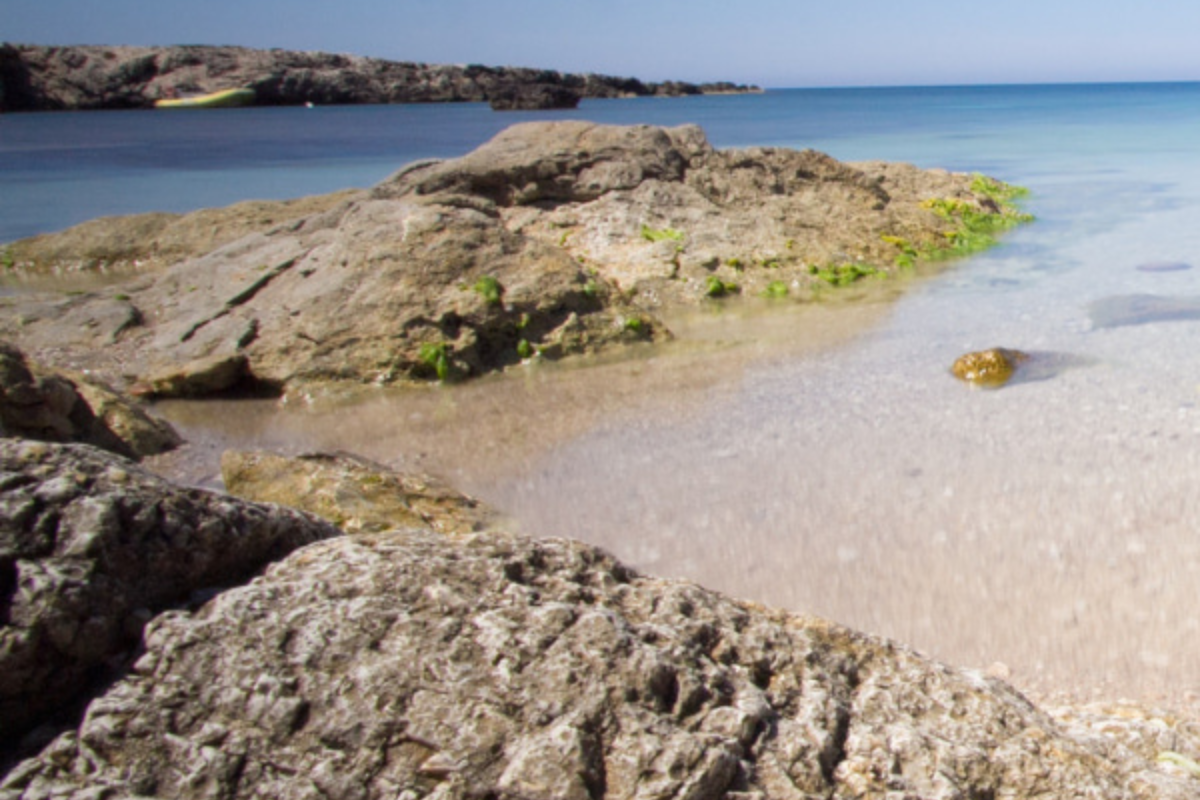 Isola di Favignana nell'arcipelago delle Egadi, collegata alle isole descritte nell'Odissea.